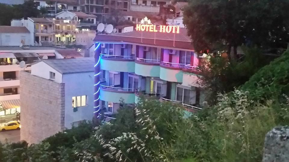 Hotel Hoti 울친 외부 사진