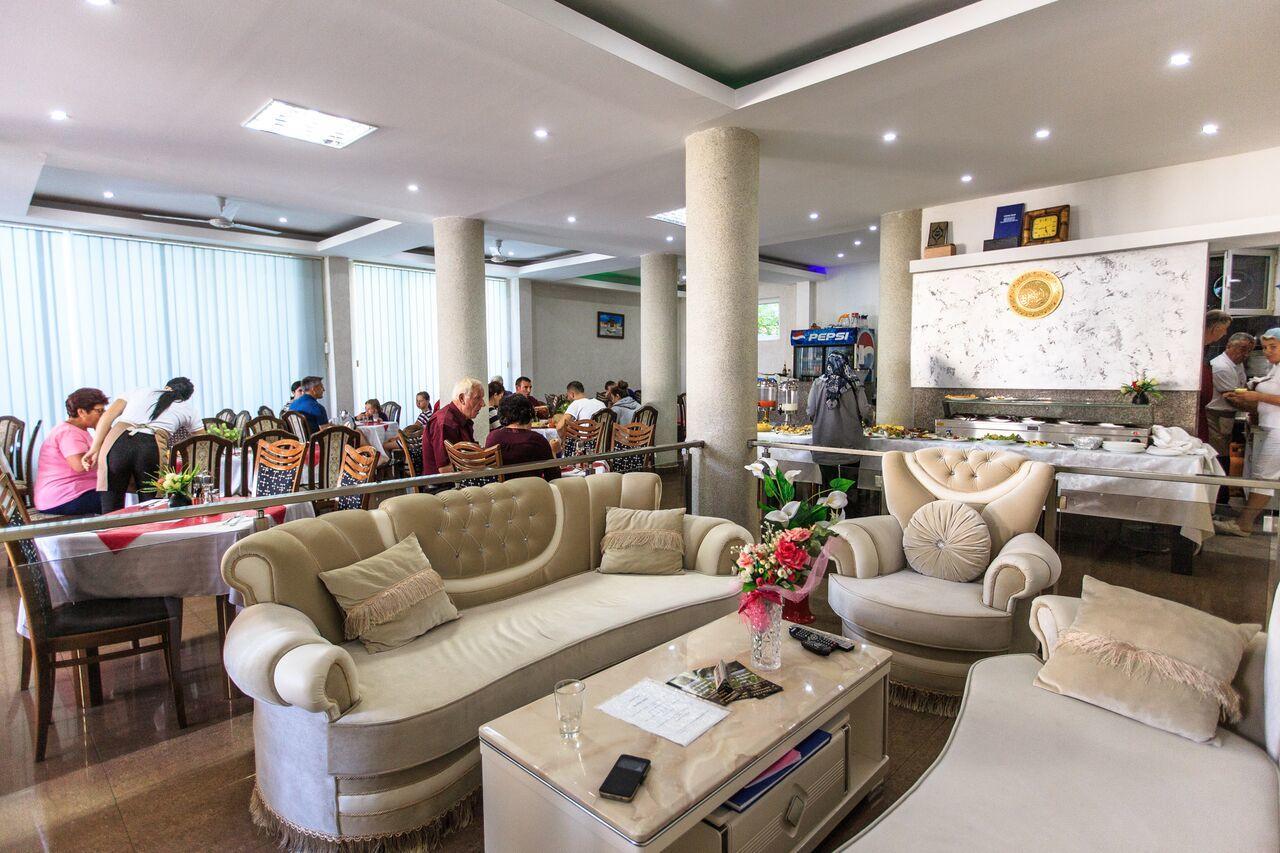 Hotel Hoti 울친 외부 사진